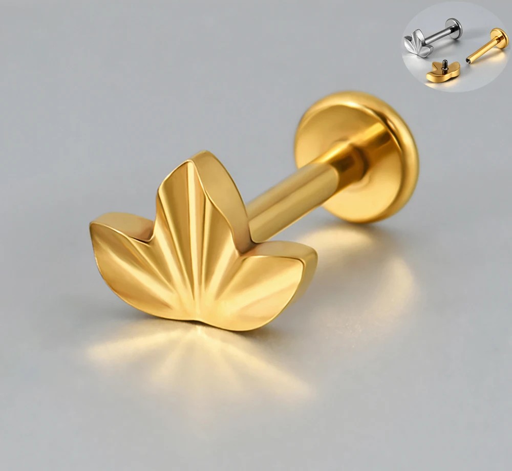 Star Burst Stud in Gold